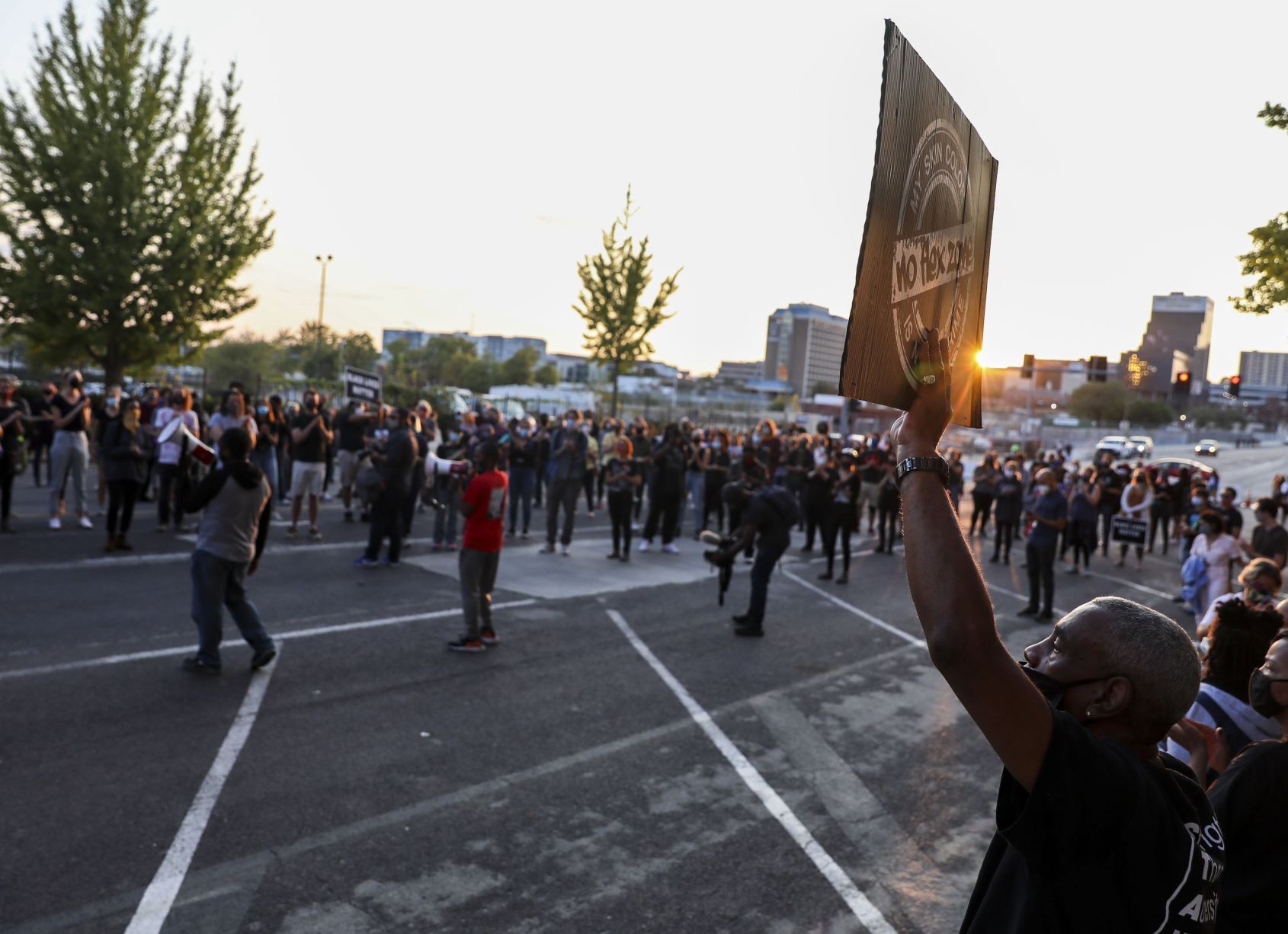 Protesters hold vigil for Breonna Taylor